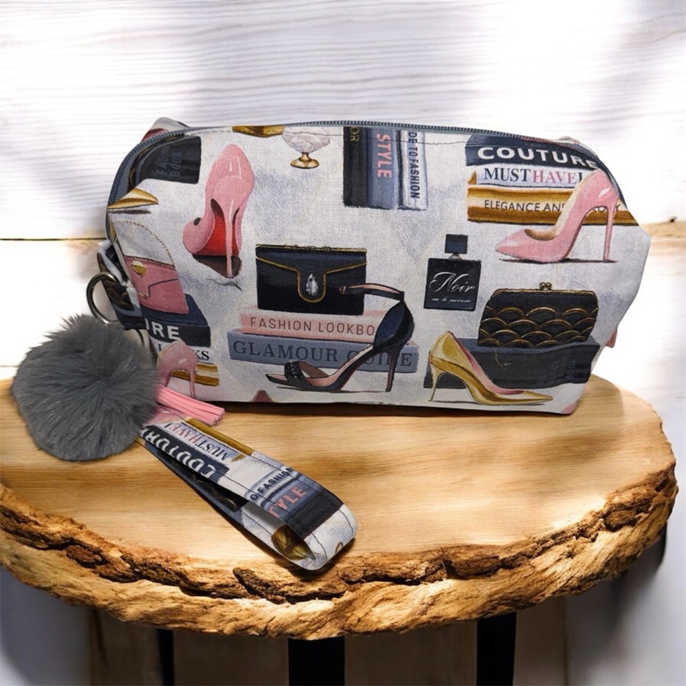 Fashion Print Women's Bag with Gray Accents